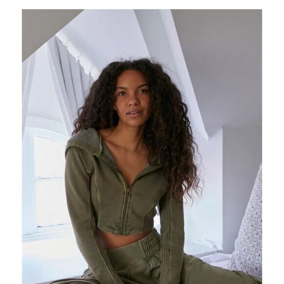 Out From Under UO Aubrey Cropped Hoodie Jacket Top Zip-Up Olive Green M 218721 - Picture 1 of 12